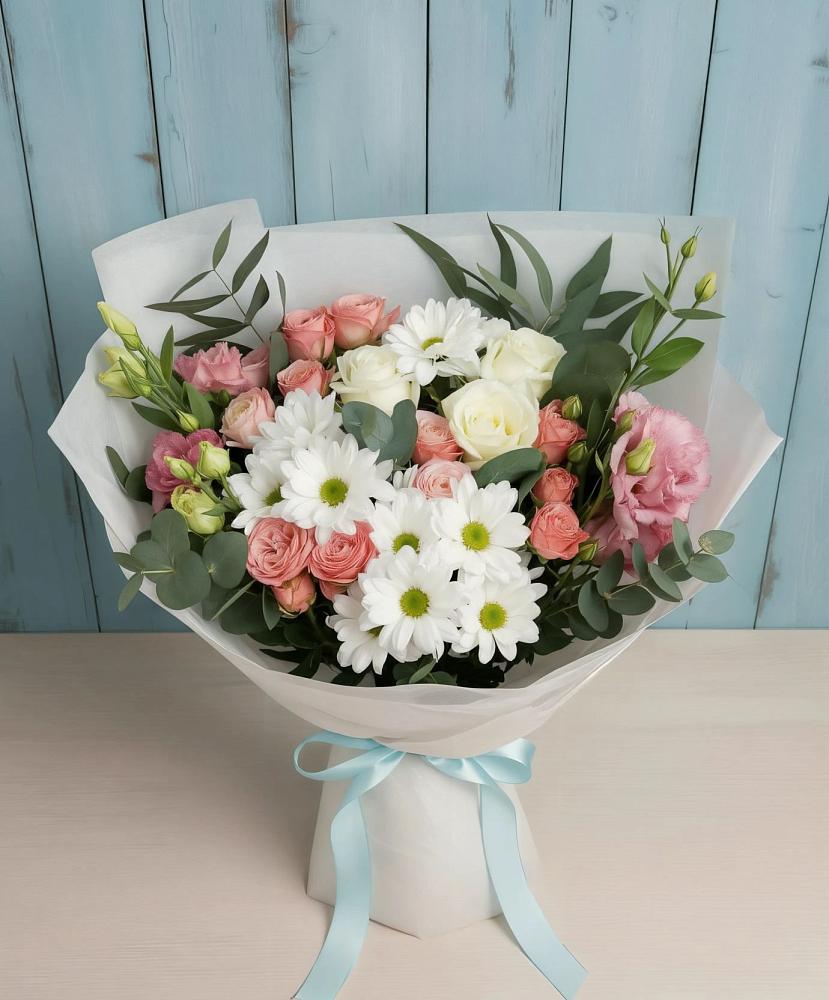 Букет цветов из: Розы, Лизиантусы и Хризантемы в Куеда