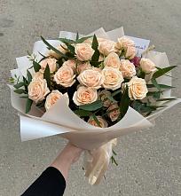 Букет Кремовые розы Латте в Куеда