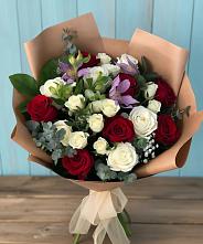 Букет цветов из:  Розы и Альстромерии #REPLACE_PRED# Куеда