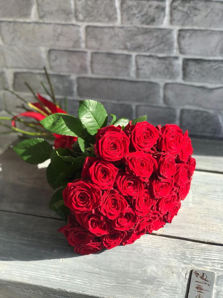 Букет Красные розы Фридом в Куеда