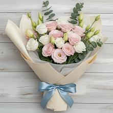 Букет цветов из:  Лизиантусы в Куеда