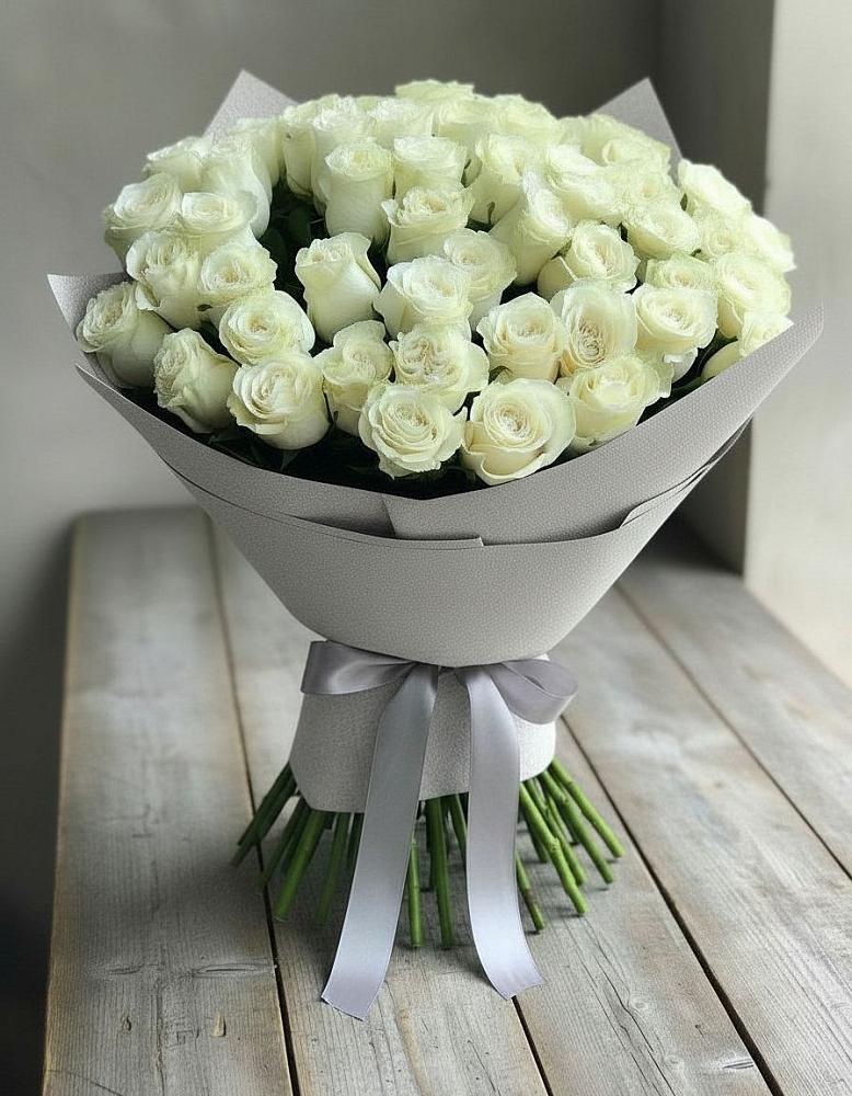Букет 35 Белых роз в Куеда