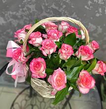 Цветочная композиция из Розы в корзине в Куеда