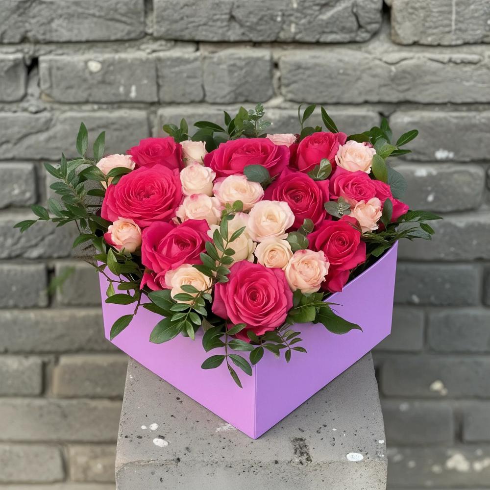 Цветочная композиция из Розы в коробке в Куеда