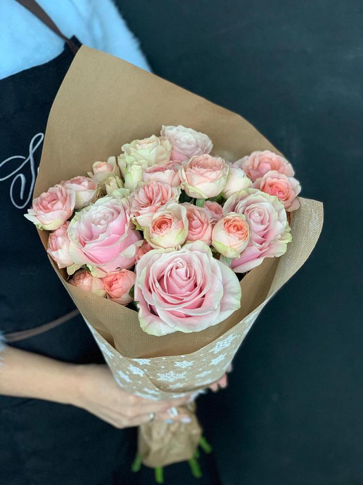 Букет цветов из: Хризантемы и Розы в Куеда