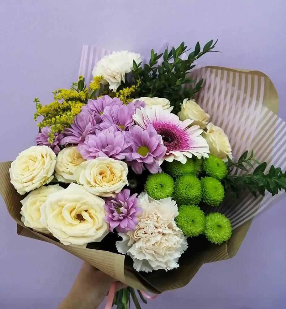 Букет цветов из: Хризантемы, Розы, Гвоздики и Герберы в Куеда