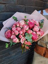 Букет розы в пальмах в Куеда Букет цветов из: Розы в Куеда