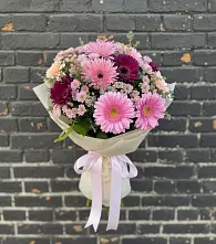 Букет цветов из:  Герберы и Хризантемы в Куеда