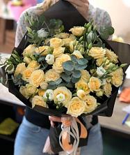 Букет птица счастья в Куеда Букет цветов из: Розы и Лизиантусы в Куеда