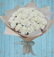 Букет цветов из:  Гвоздики в Куеда