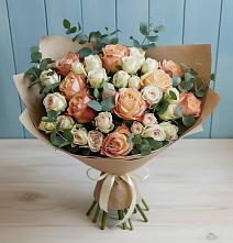 Букет цветов из:  Альстромерии и Розы в Куеда